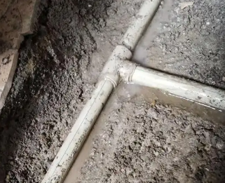 铁力漏水维修电话